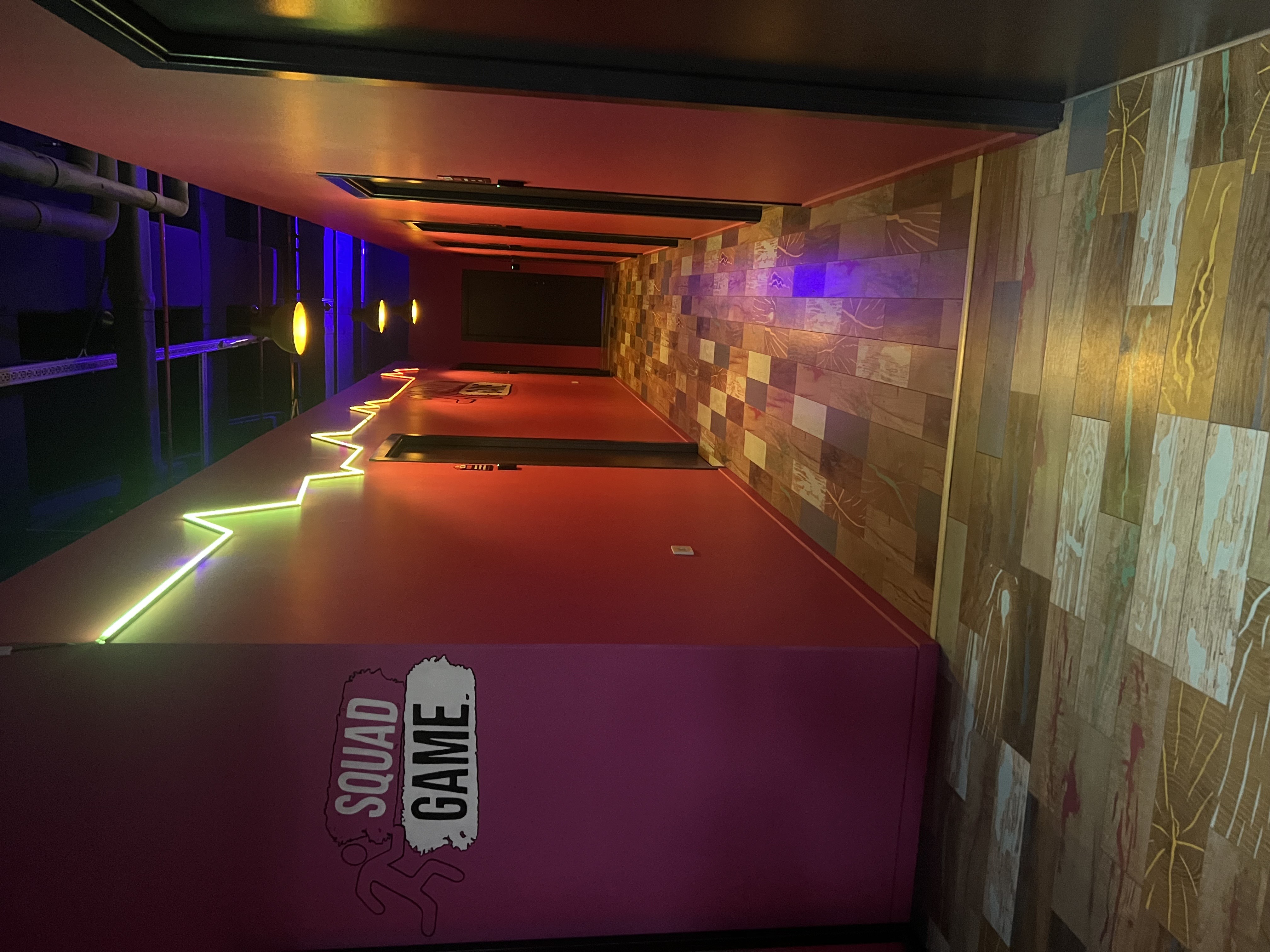 Kayseri Squad Game Mixapark - 18 Odalı Macera, Takım Oyunu ve Escape Room Alternatifi Deneyimi